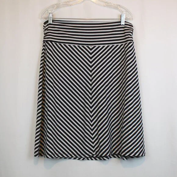 Faded Glory Black White Striped Skirt - Picture 2 of 6